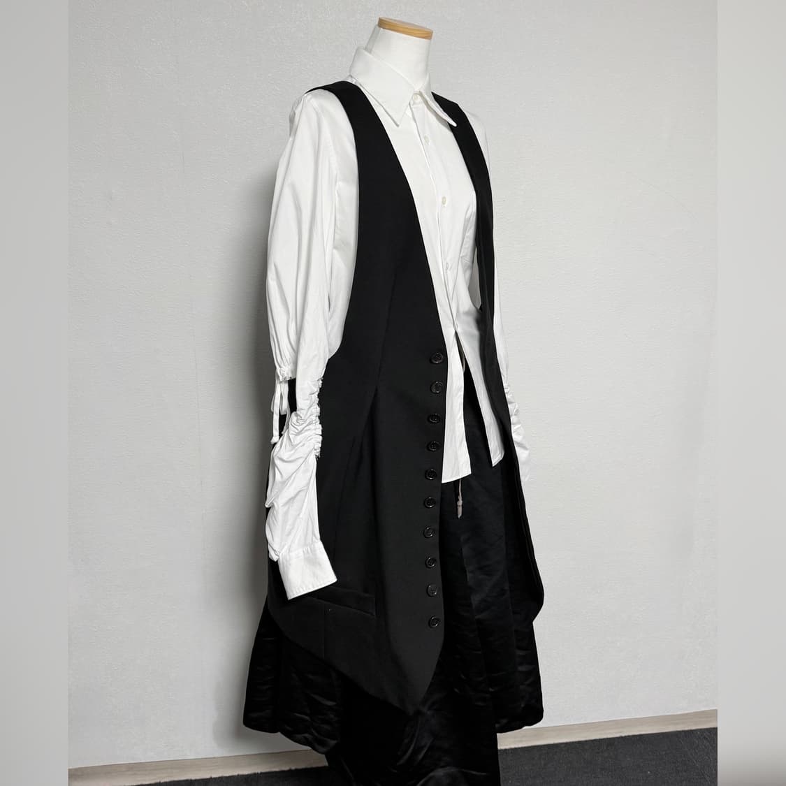 24ss 느와케이니노미야 꼼데가르송 롱베스트 m 상품이미지3