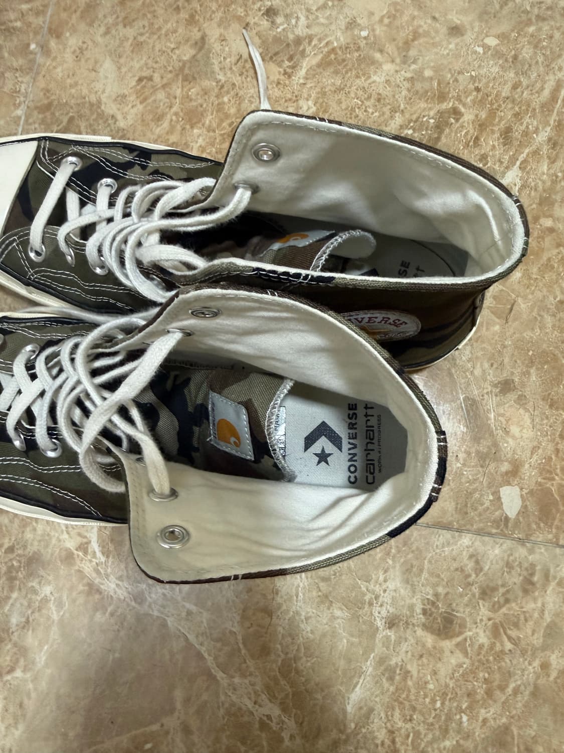 칼하트 컨버스 협업 판매합니다 상품이미지2