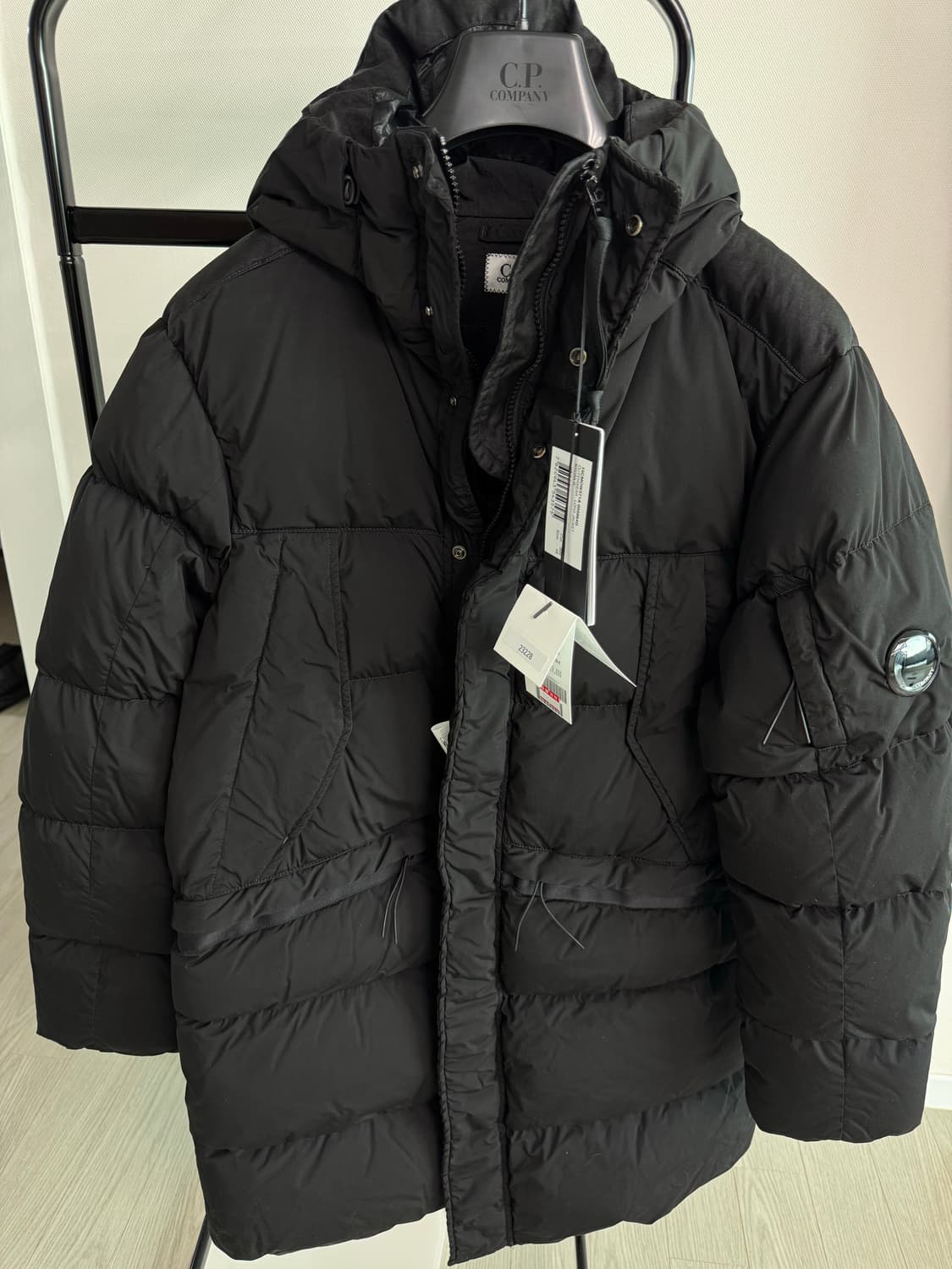 cp컴퍼니 23fw 나이크라 롱패딩 블랙 M 상품이미지1