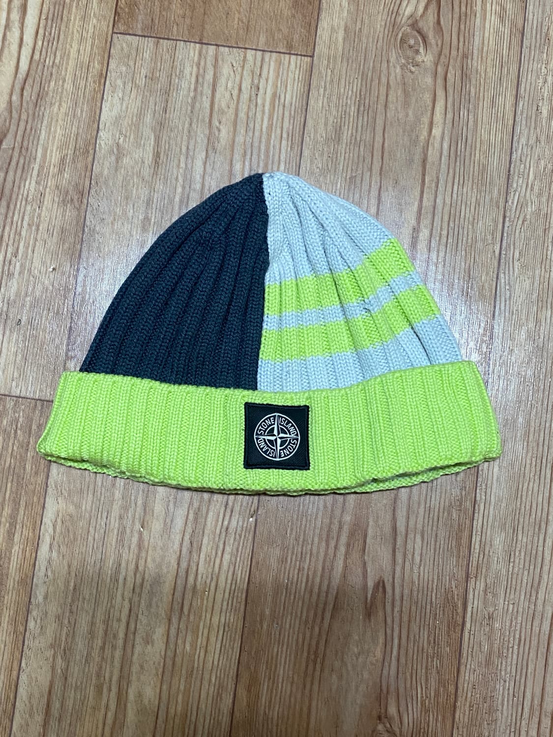 스톤아일랜드 비니 상품이미지1