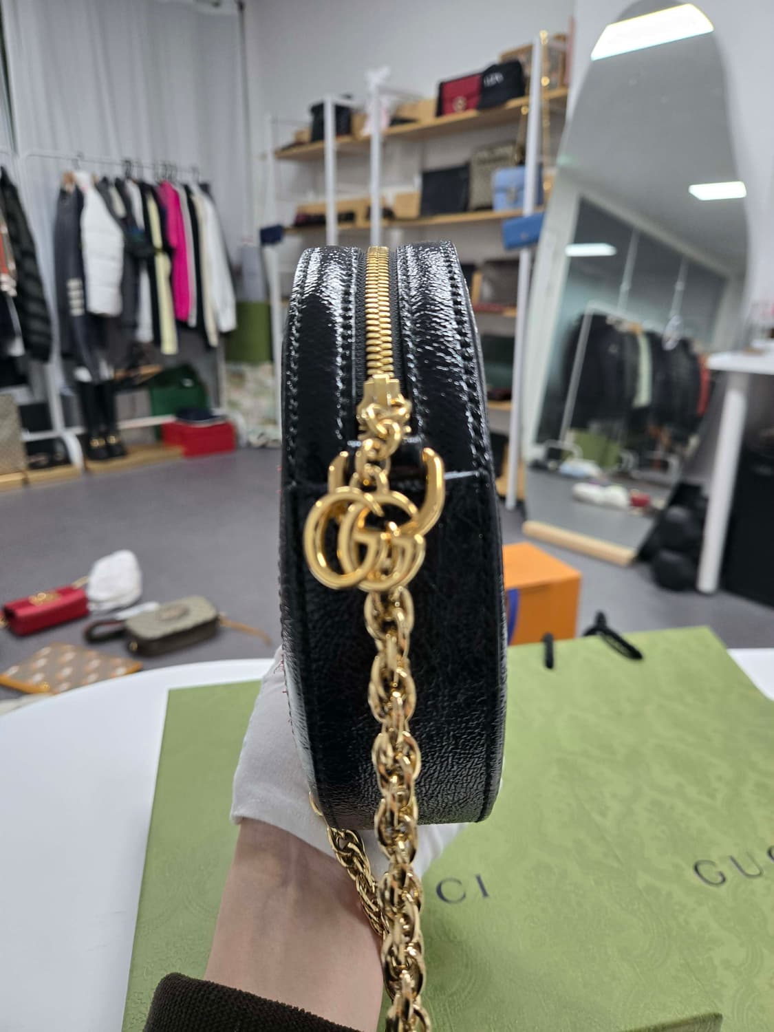 [40%할인] 구찌 오피디아 벨벳 라운드백 상품이미지3