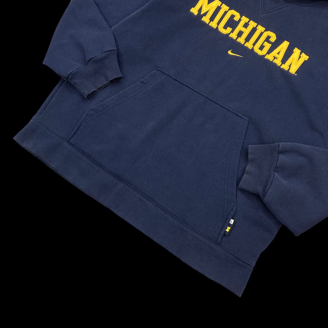 나이키 90s 올드스쿨 미드 스우시 미시간 후드티 상품이미지4