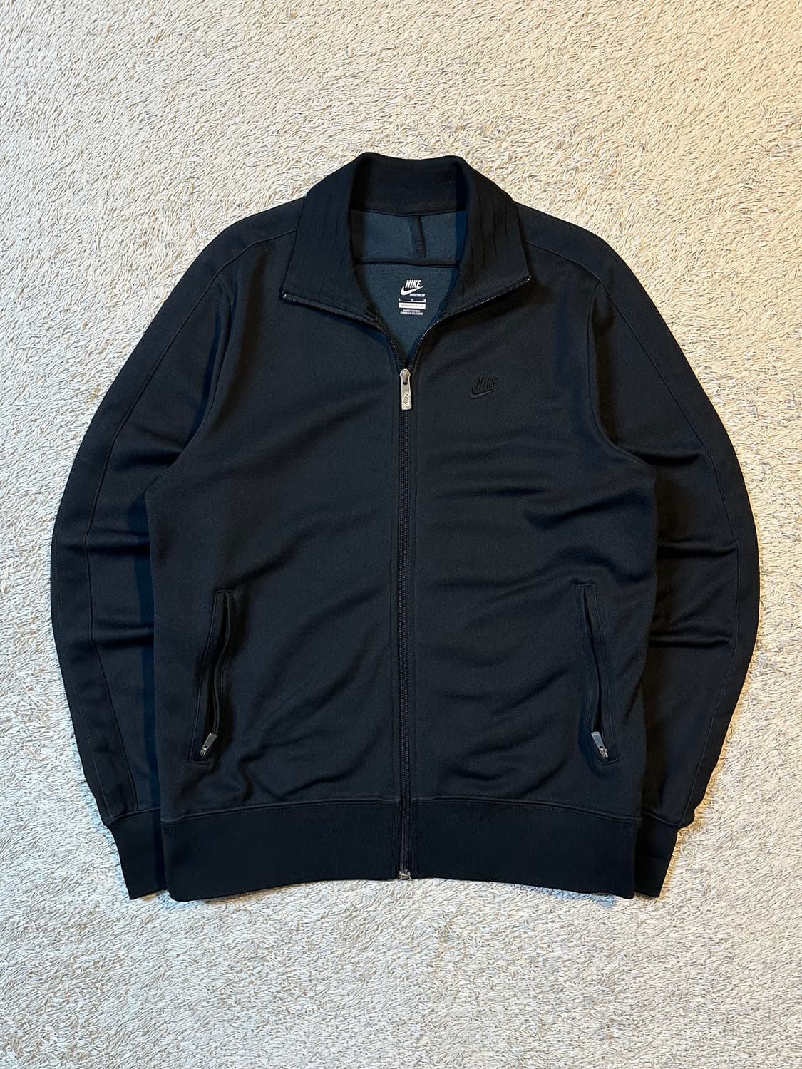 나이키 스우시 사이드라인 트랙탑 져지 올블랙 상품이미지1