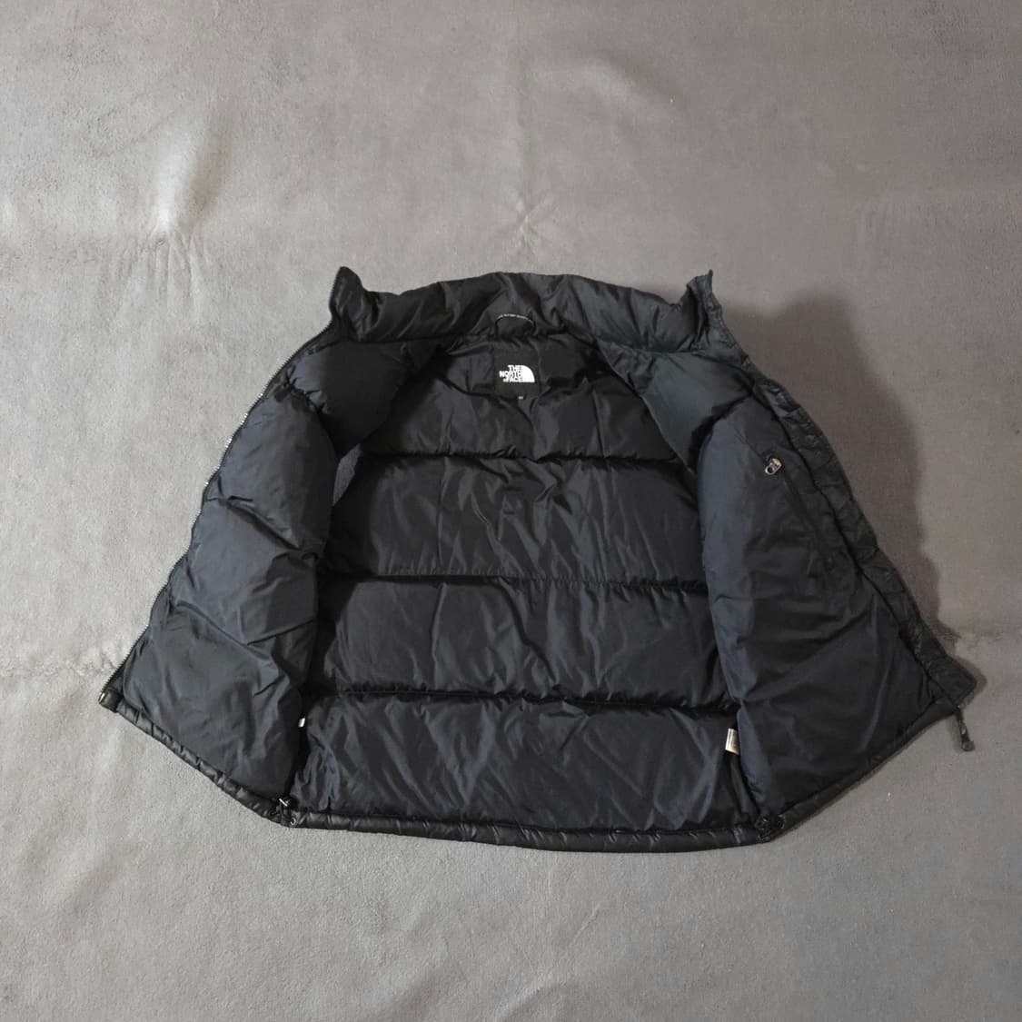 노스페이스 눕시 700 패딩 조끼 베스트 M 95 블랙 상품이미지9