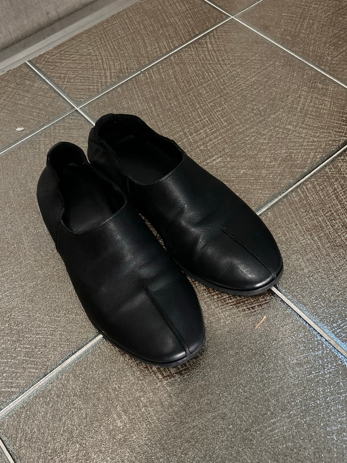 폴리테루 뉴 레더 슈즈 270mm 상품이미지1