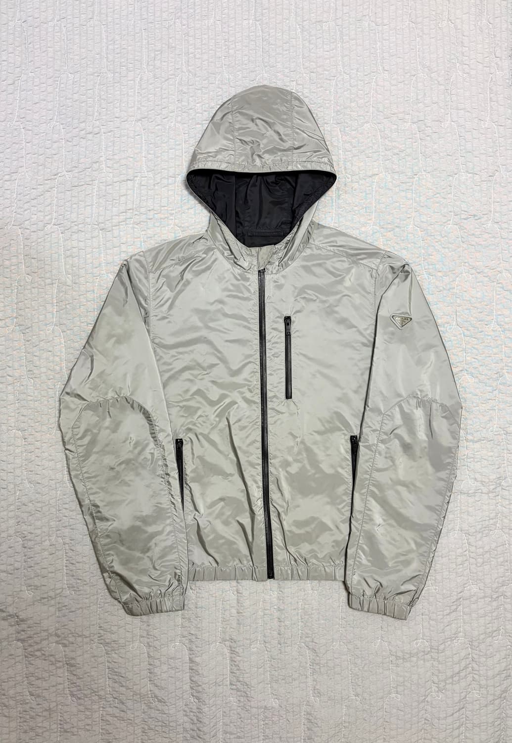 프라다 바람막이 상품이미지1