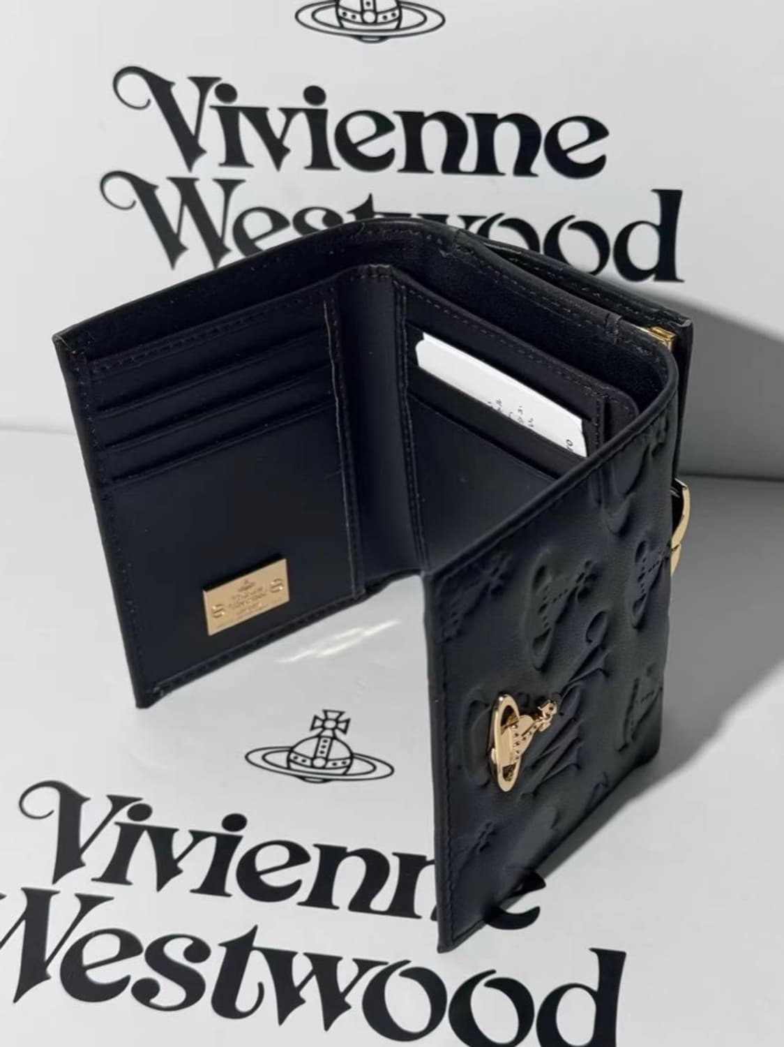비비안웨스트우드 아카이브 금장 orb 펀칭 블랙레더 하프월렛 반지갑 상품이미지6