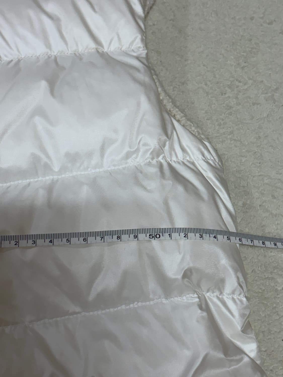 (새거급) 몽클레어 니트 패딩 조끼 L 몽클레어 여성 조끼 패딩 L 상품이미지9