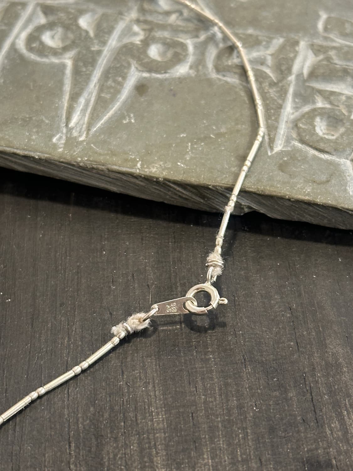 Musta Linear Whisper KarensilveNecklace  상품이미지9