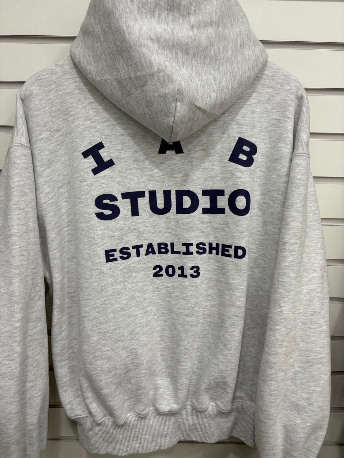 정품 아이앱 스튜디오 후드티 라이트 그레이 L 상품이미지1