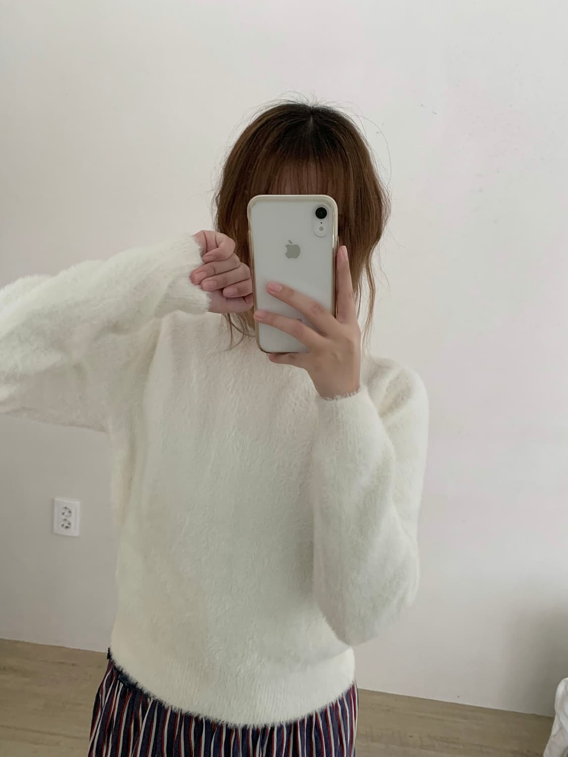 mixxo 미쏘 화이트 앙고라 니트 상품이미지1