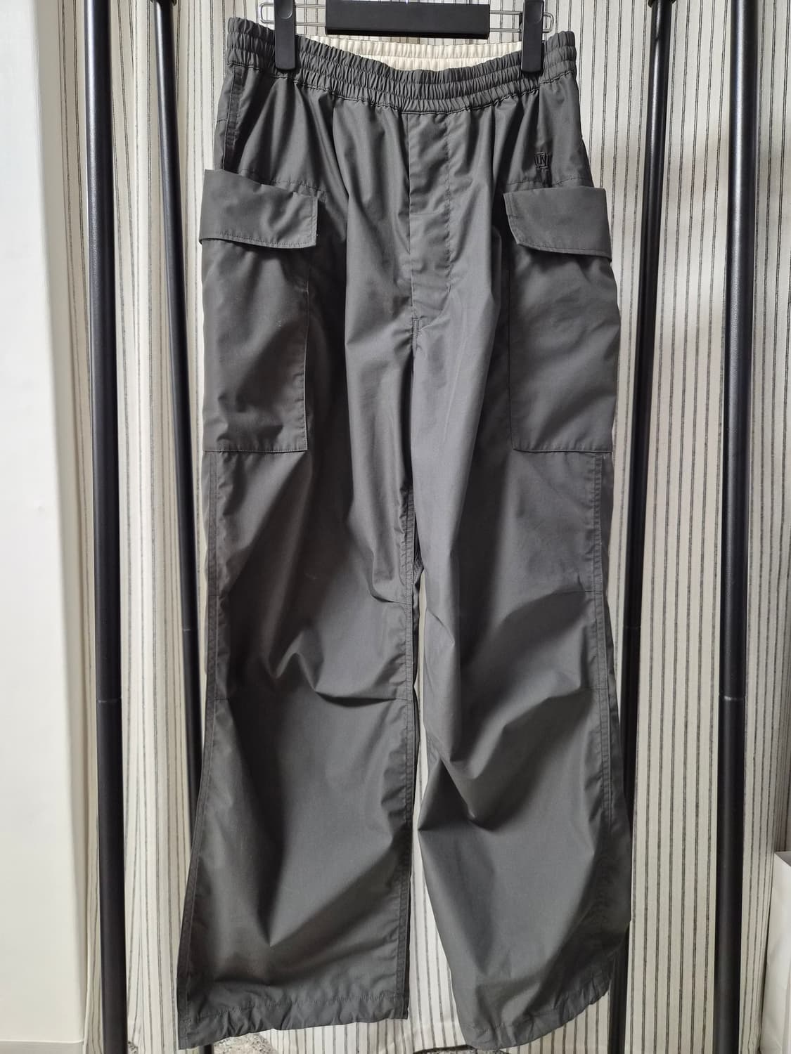 나나미카 카고 덱 팬츠 - 차콜 상품이미지1