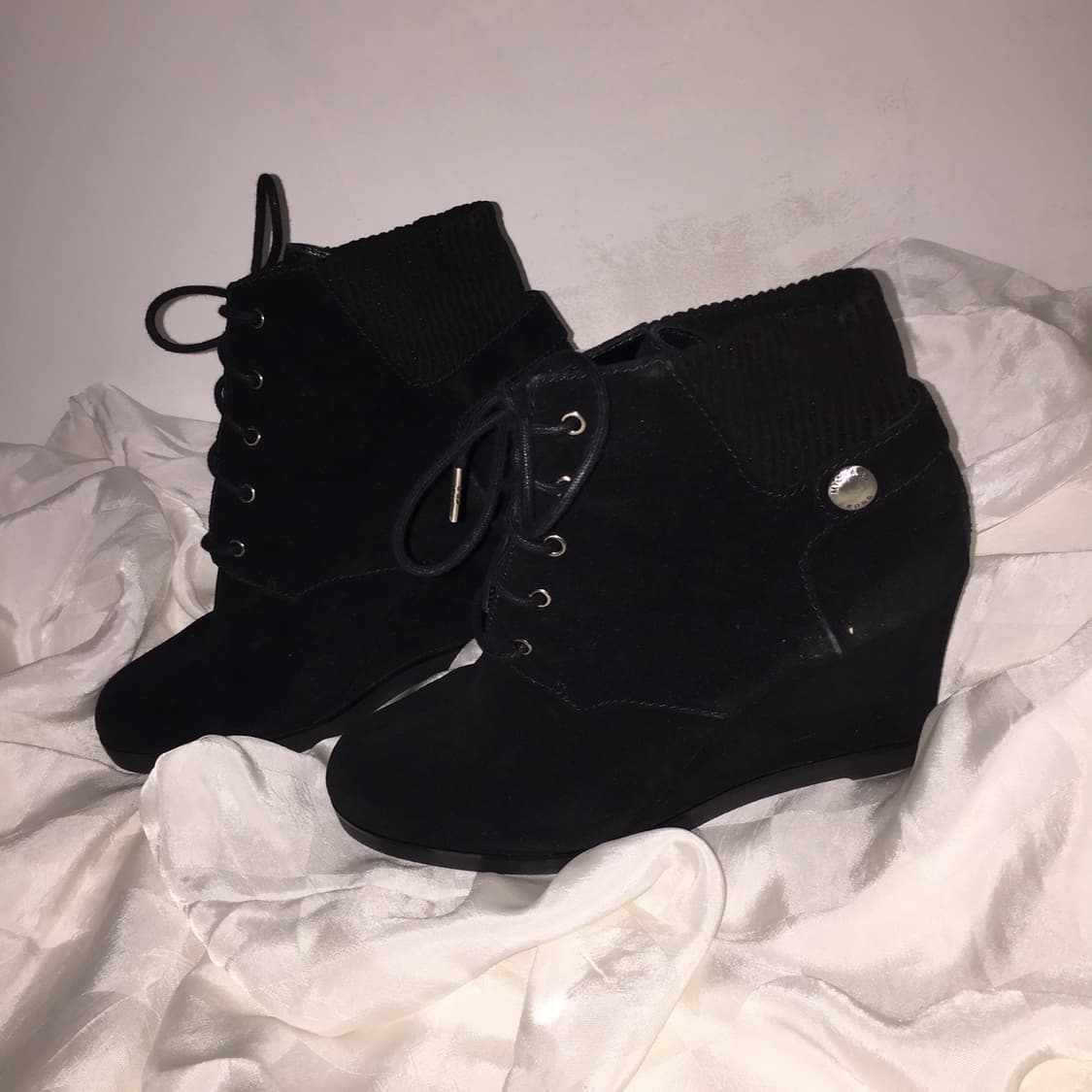 Michael Kors 마이클코어스 하이탑 웨지 스니커즈 상품이미지1