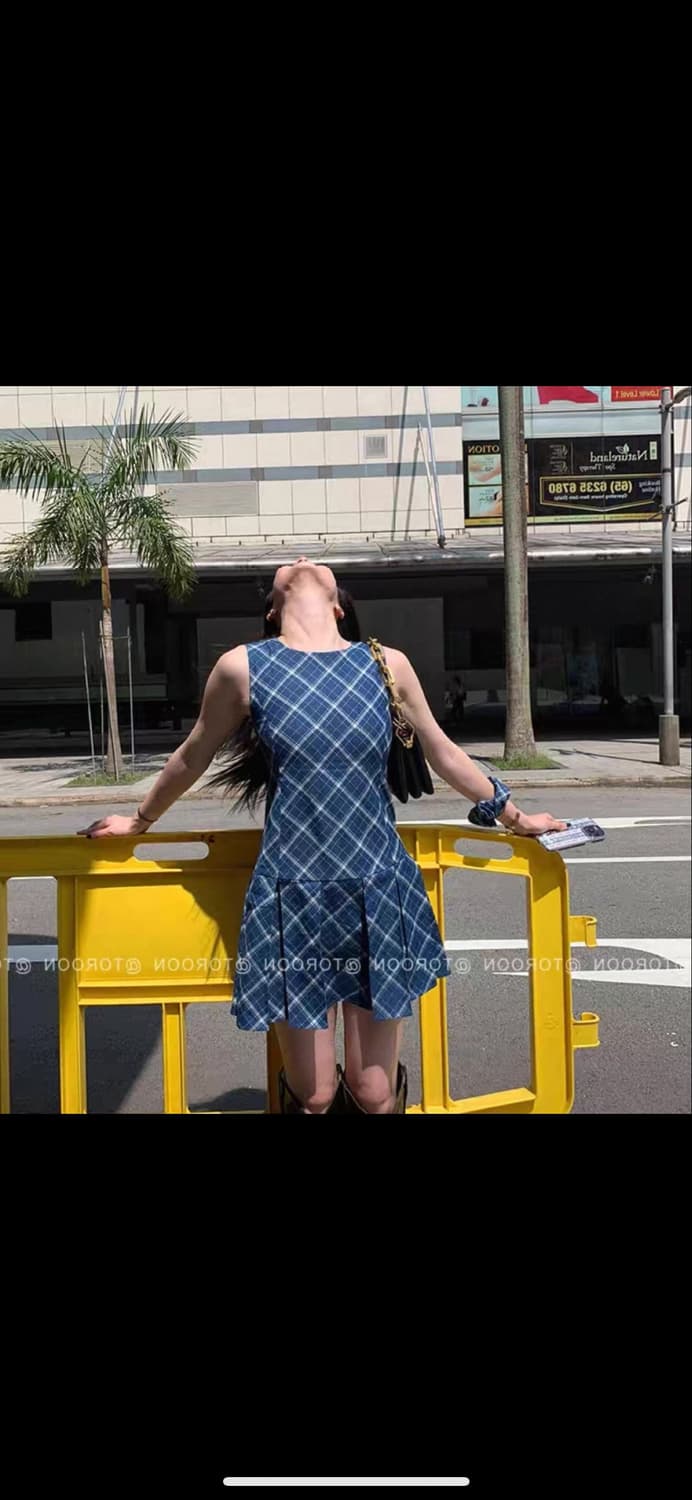 인페어즈 레트로 체크 데님 원피스 s사이즈 판매 상품이미지2