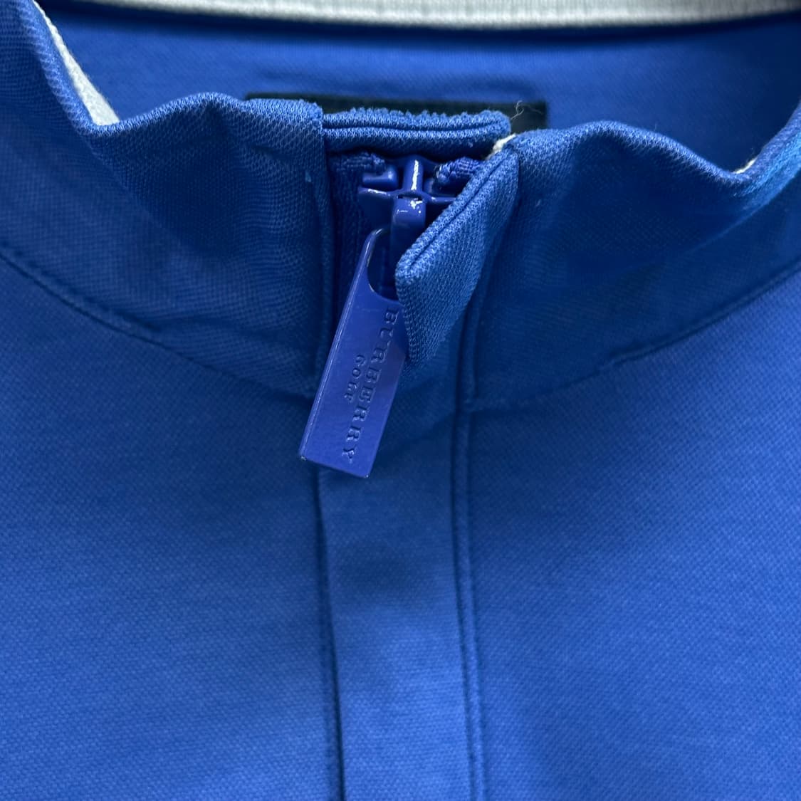 버버리 사이드 라인 로고 하프집업 맨투맨 상품이미지4