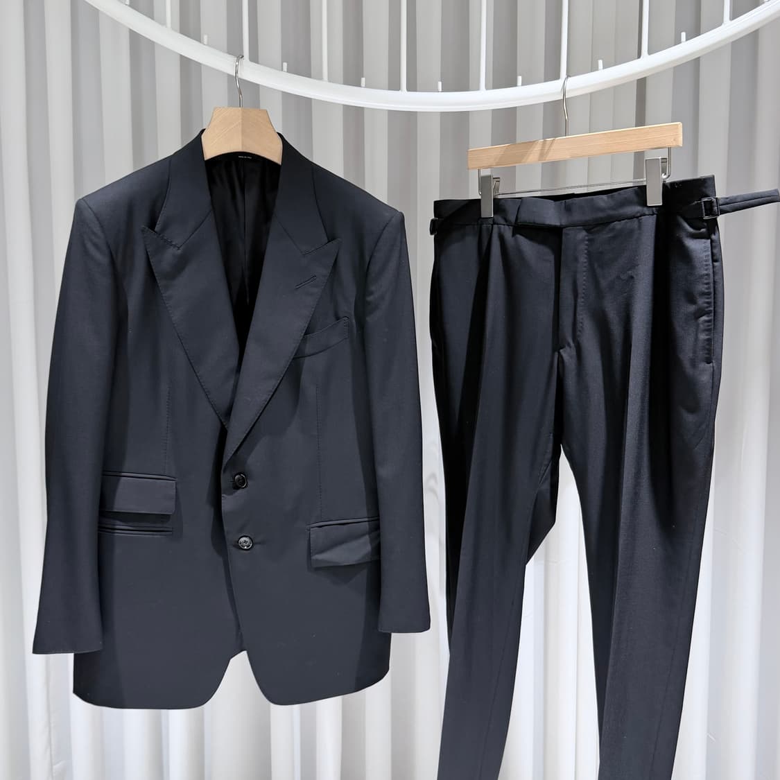 (A+/52) / 톰포드 쉘턴 울 실크 블랙 수트 정장 셋업 상품이미지1