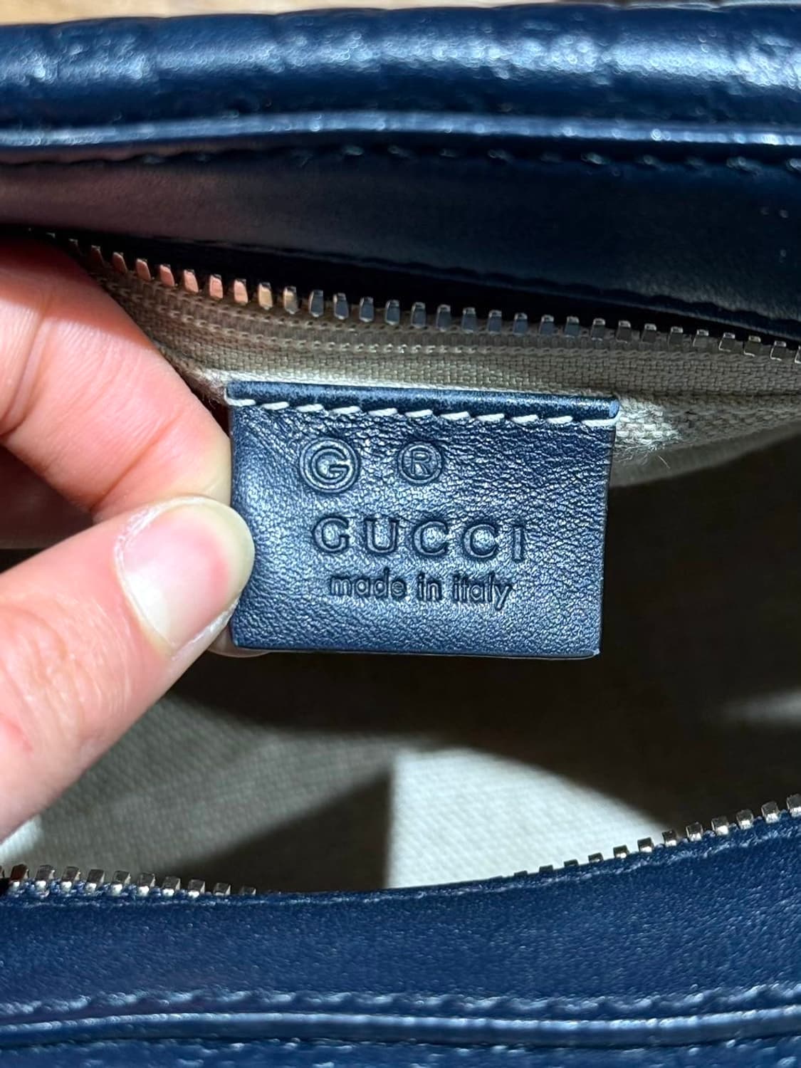 구찌 네이비 마이크로시마 스몰 토트백 상품이미지7