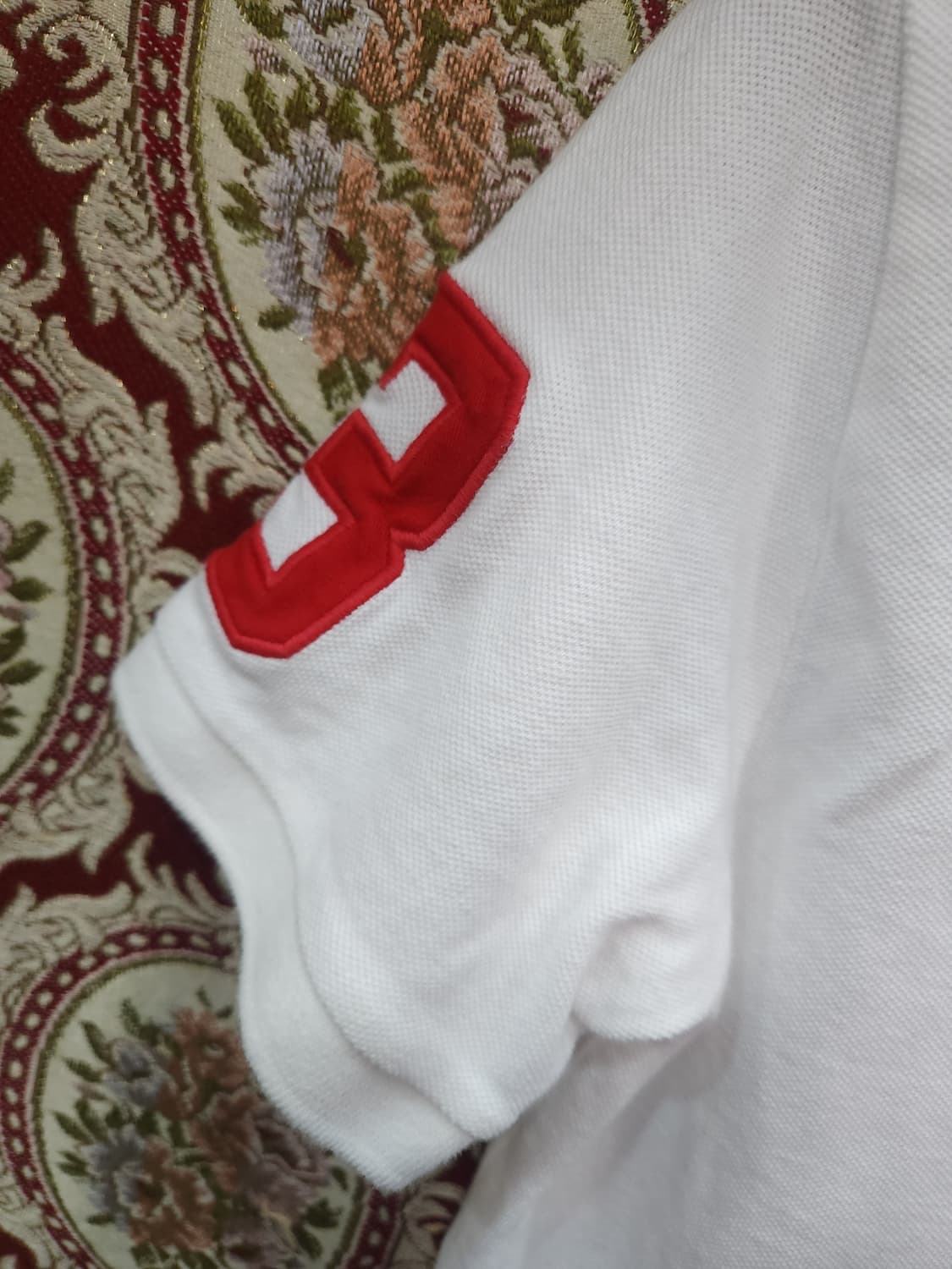 폴로 랄프로렌 트리플 빅포니 반팔 pk 카라티

 상품이미지5