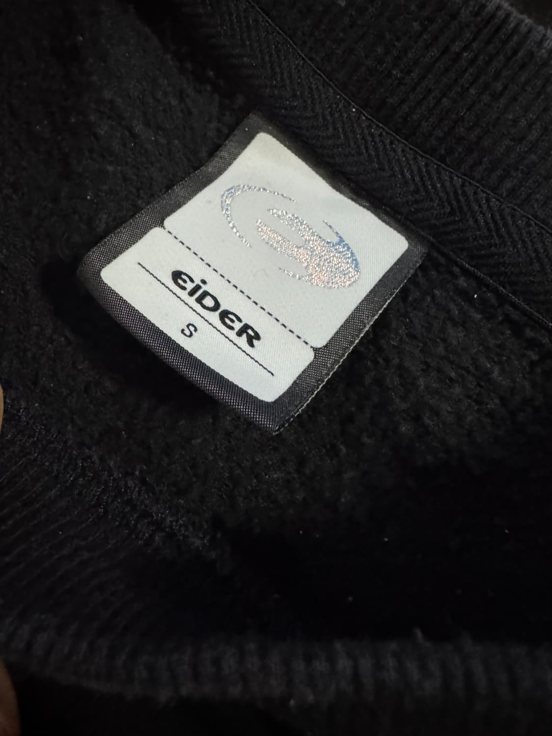 아이더 Eider 22년도 뒷프린팅 기모 맨투맨 블랙 S 상품이미지3
