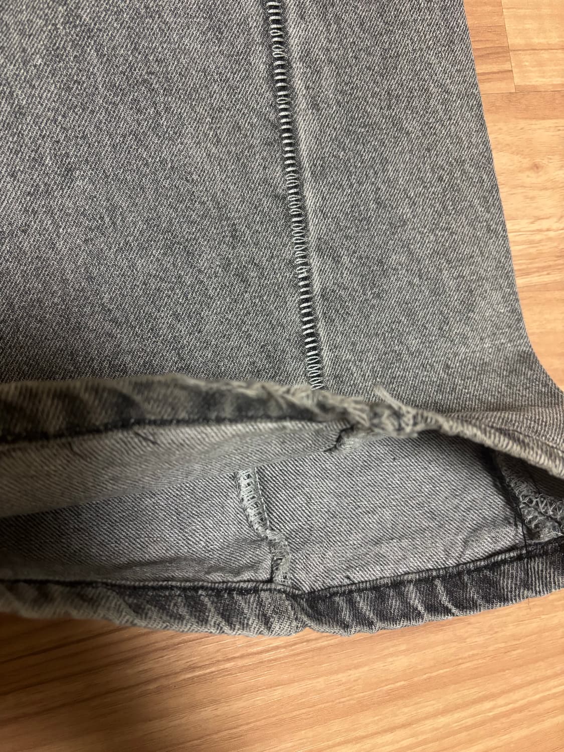 [Ojos] crack washed denim pants /grey 상품이미지4