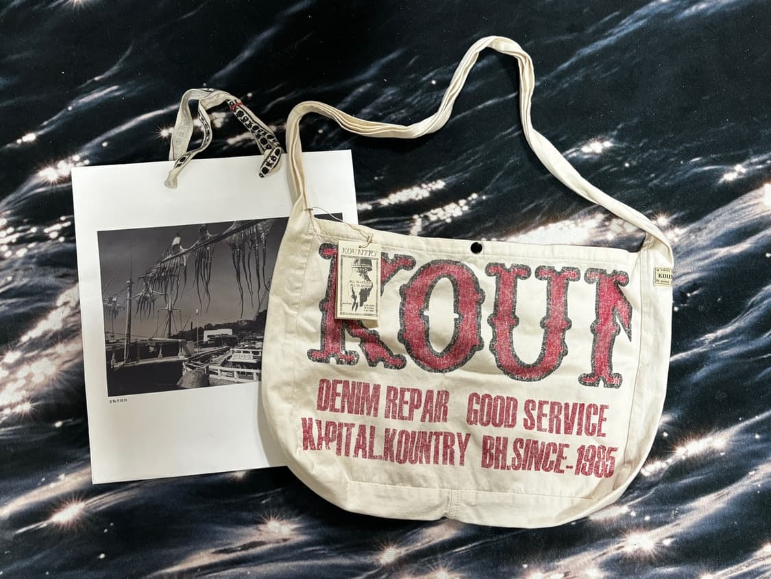 캐피탈 KOUNTRY 팩토리 북백 - [택, 가방 포함] 상품이미지1