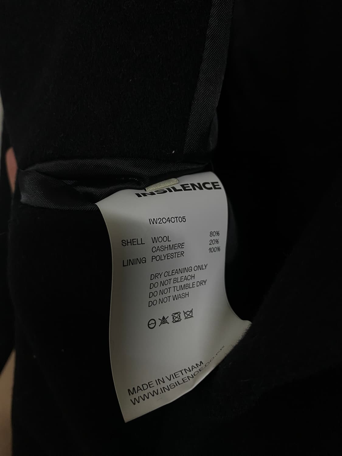 인사일런스우먼 블랙 코트  상품이미지10