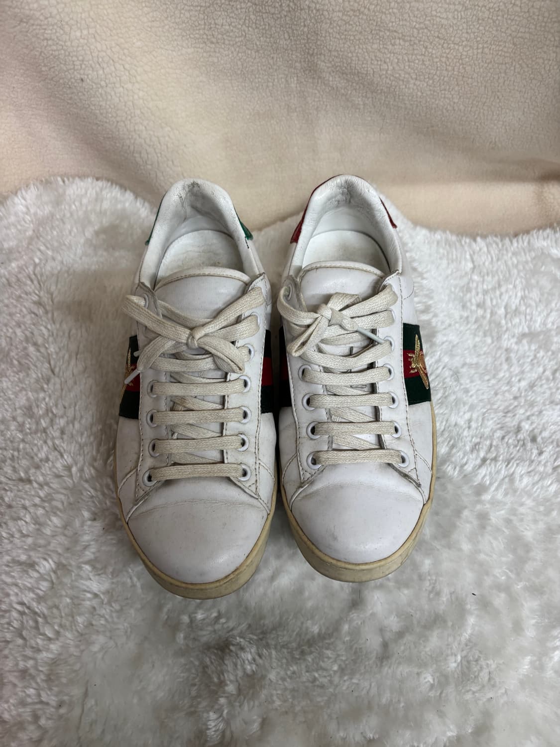 구찌(Gucci)에이스 꿀벌 자수 스니커즈 상품이미지1