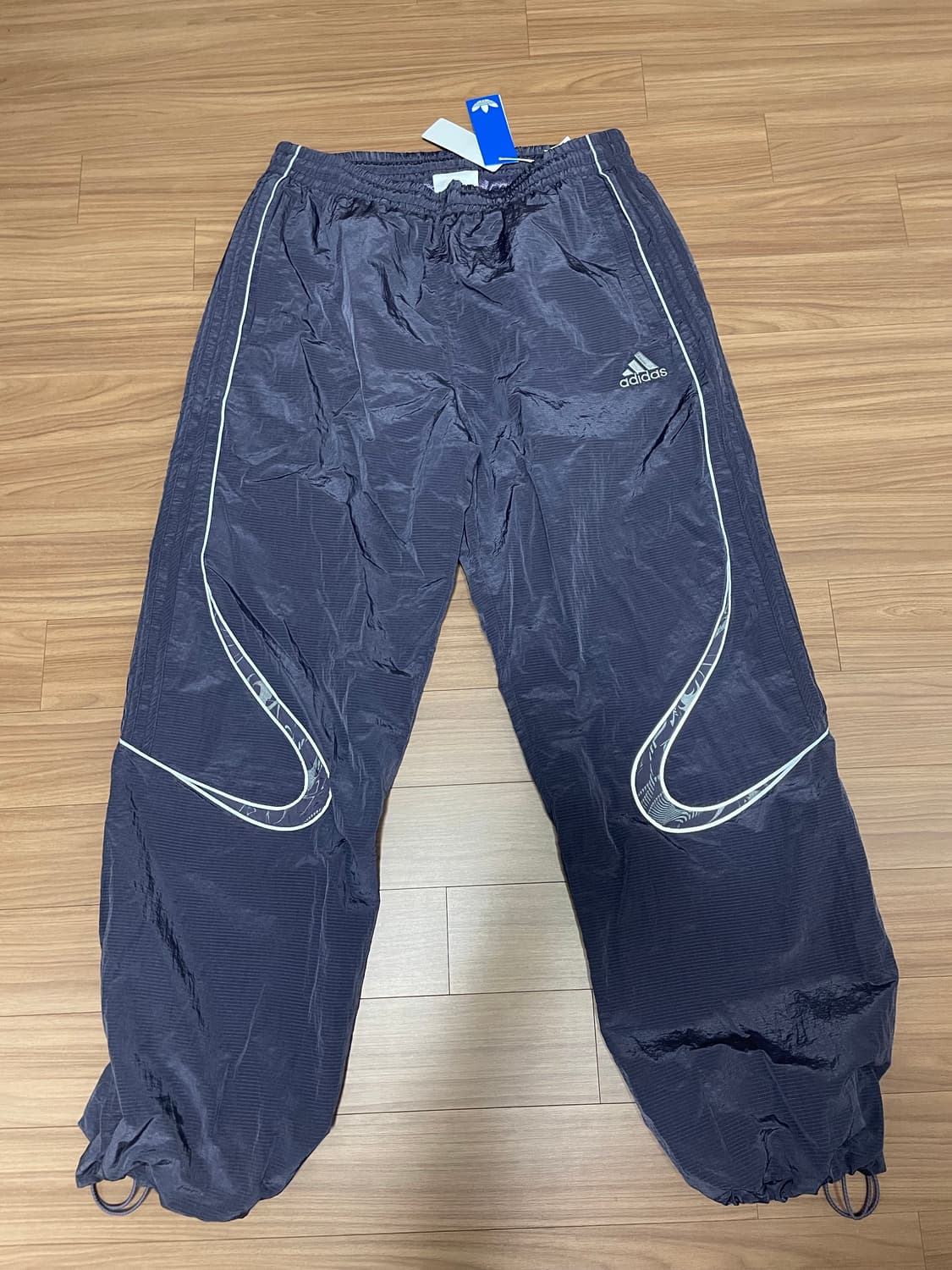 아디다스 아딜레늄 시즌4 팀가이스트 트랙 팬츠 L 새상품 상품이미지1