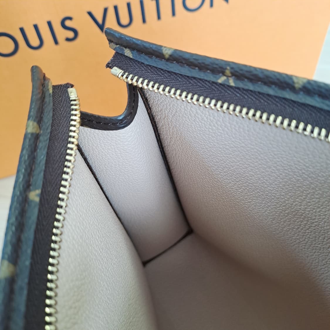 [100%/정품] 루이비통 모노그램 토일렛26 클러치백, 루이비통클러치 상품이미지9