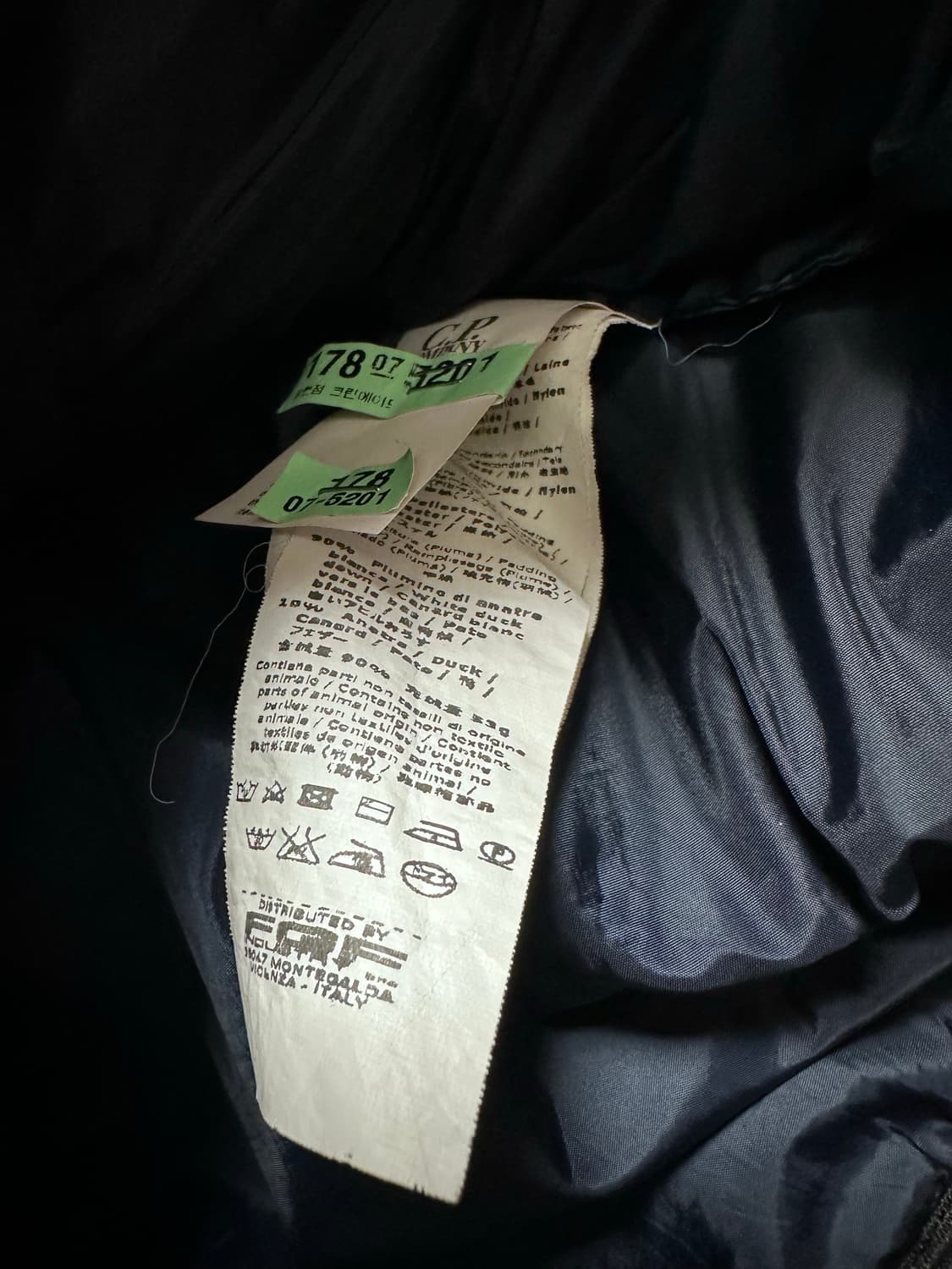 씨피컴퍼니 패딩자켓 상품이미지3