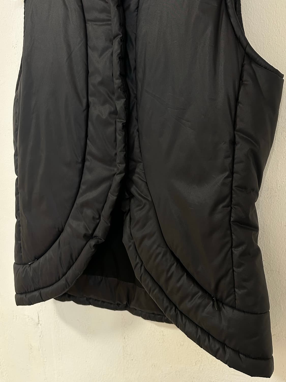 Y-3 블랙 패딩 조끼 S 상품이미지3