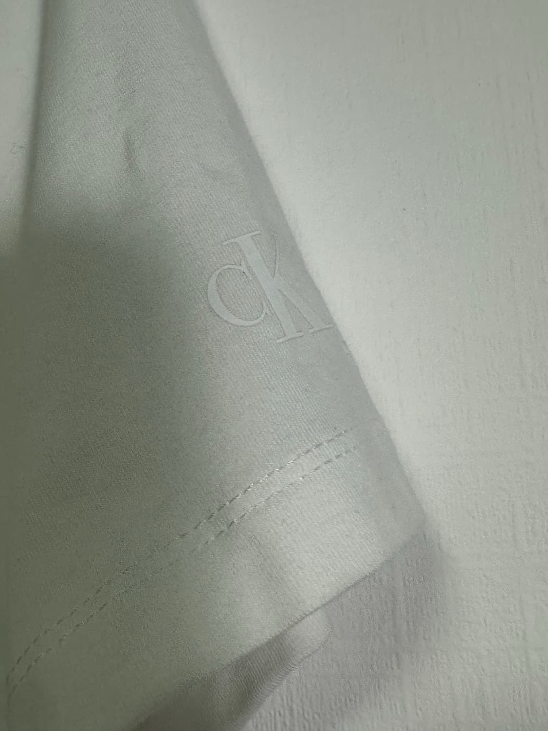 캘빈클라인 슬림핏 반팔 xs 상품이미지5