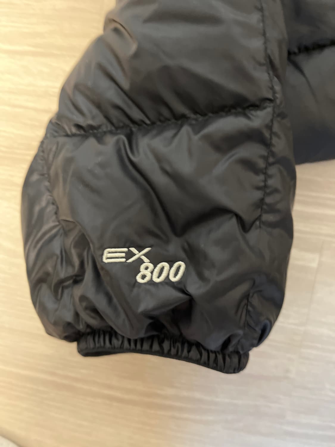 몽벨 슈페리어 다운 블랙 L (모자없음) 상품이미지3