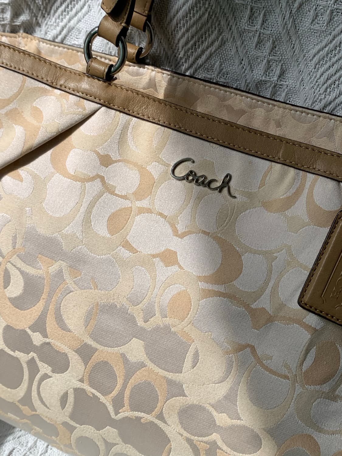 S급 🍋 Coach 레몬 컬러 숄더백 상품이미지3