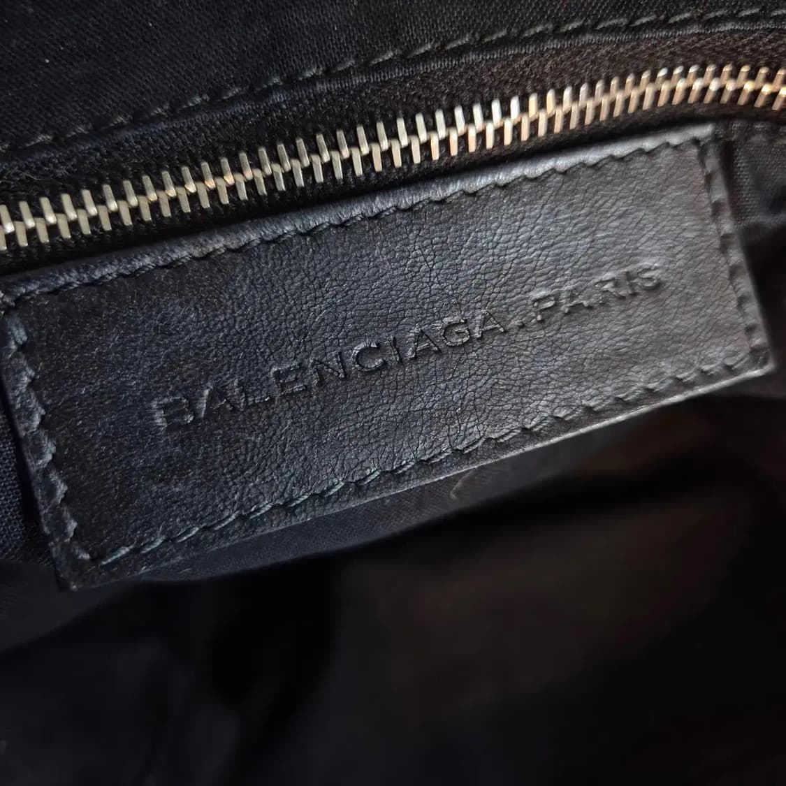 발렌시아가 데이백 호보 모터백 상품이미지7