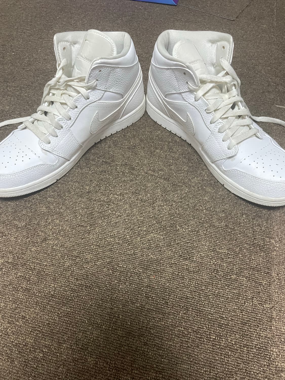 조던 1 미드 트리플 화이트 상품이미지4