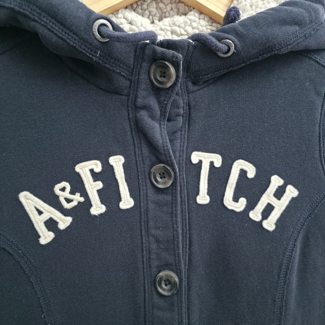 [S] 아베크롬비  뽀글이 버튼 후드 집업 네이비 상품이미지4