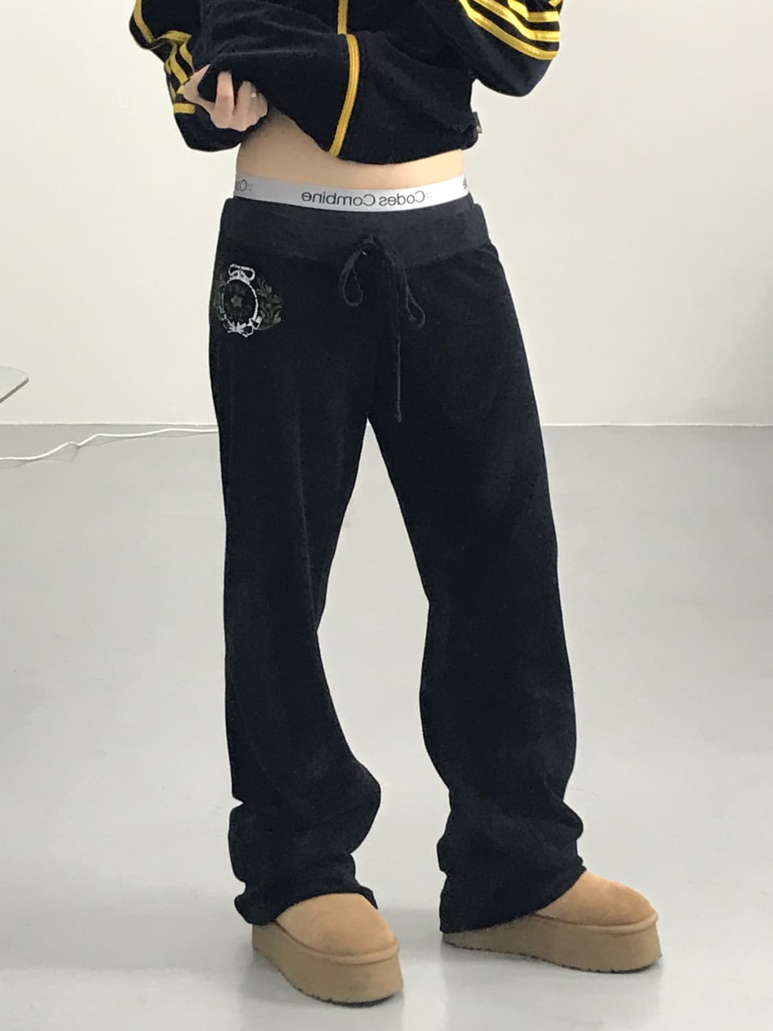 Juicy Couture Velvet Pants 상품이미지1