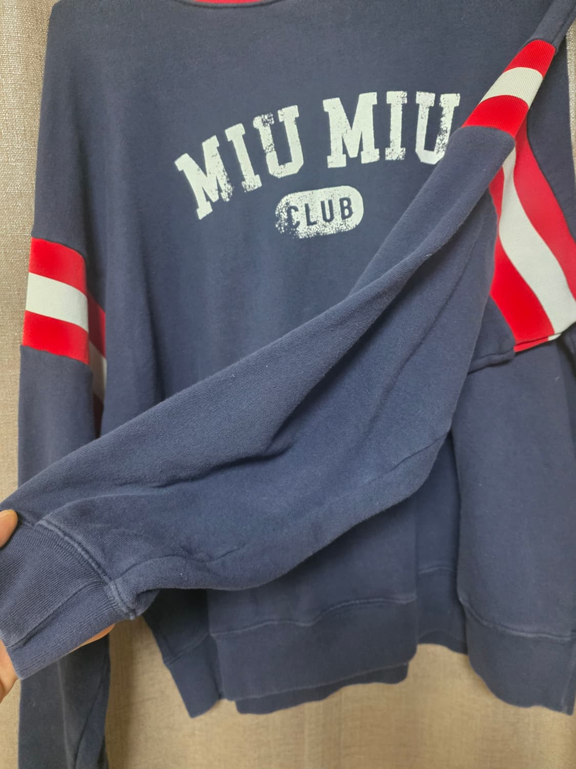 미우미우맨투맨 XS/100~95 상품이미지3