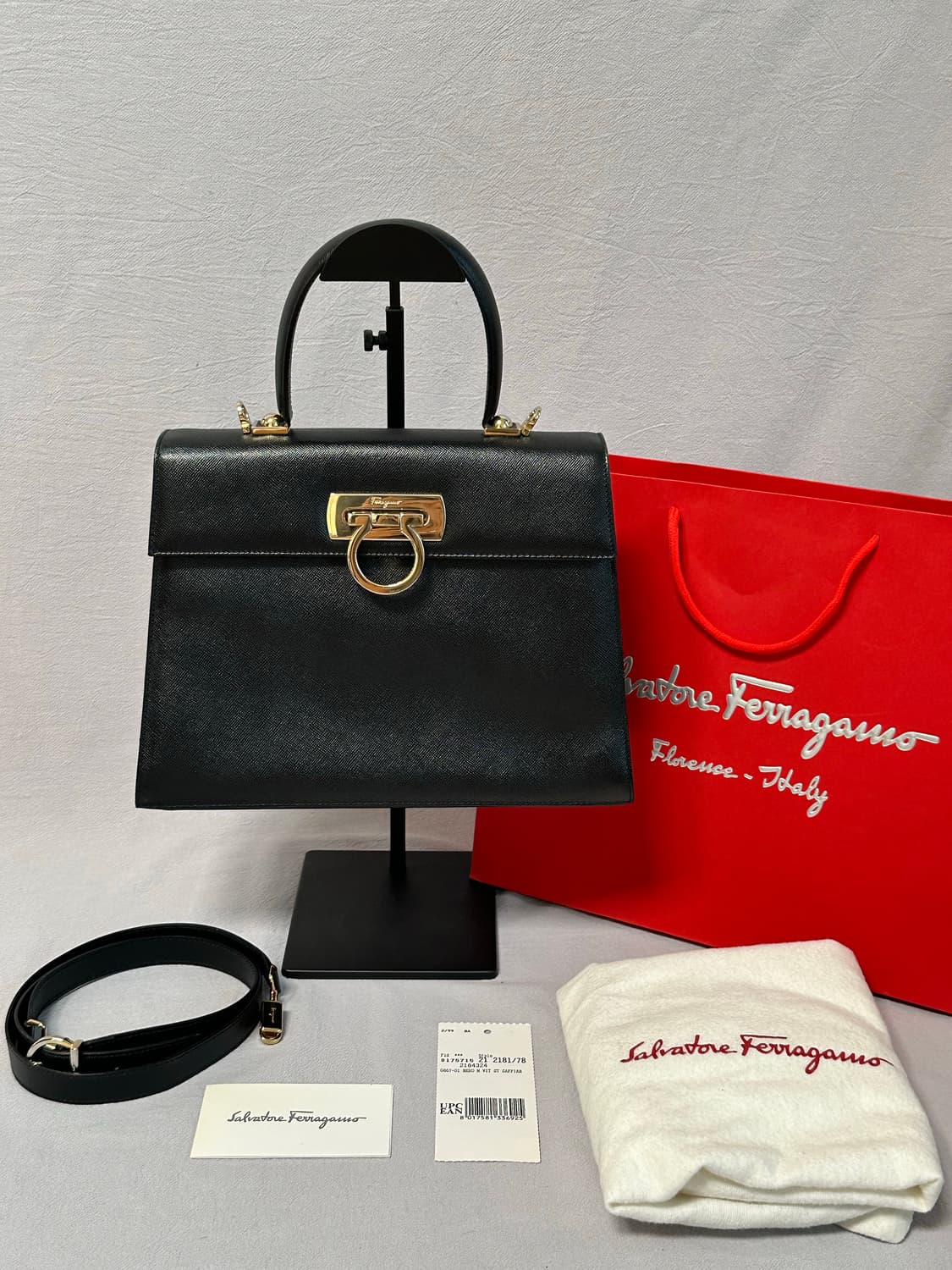 페라가모 블랙 토트백 + 스트랩 간치니 탑핸들 켈리백 사피아노 상품이미지9