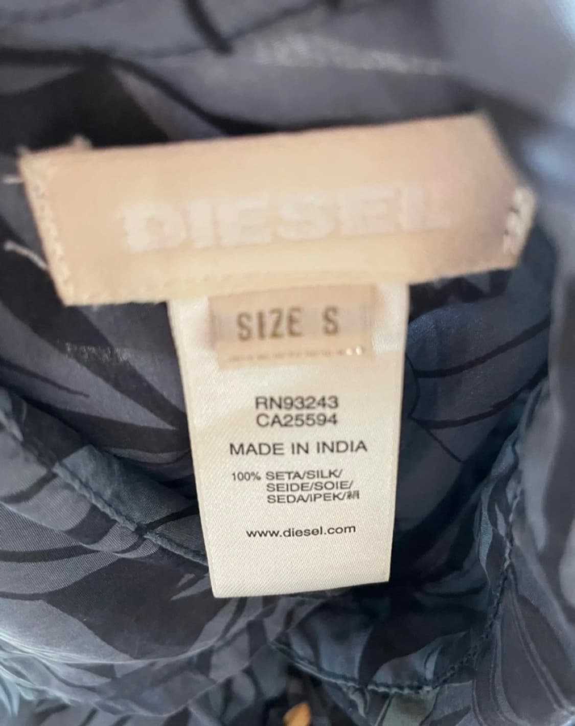 Diesel 디젤실크셔츠 정품표기 상품이미지5