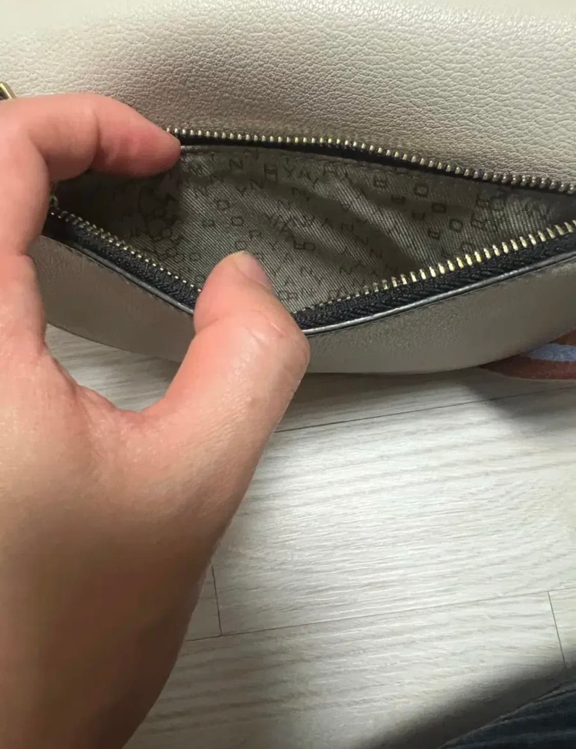 오야니 로티 새들 크로스바디 백 상품이미지6