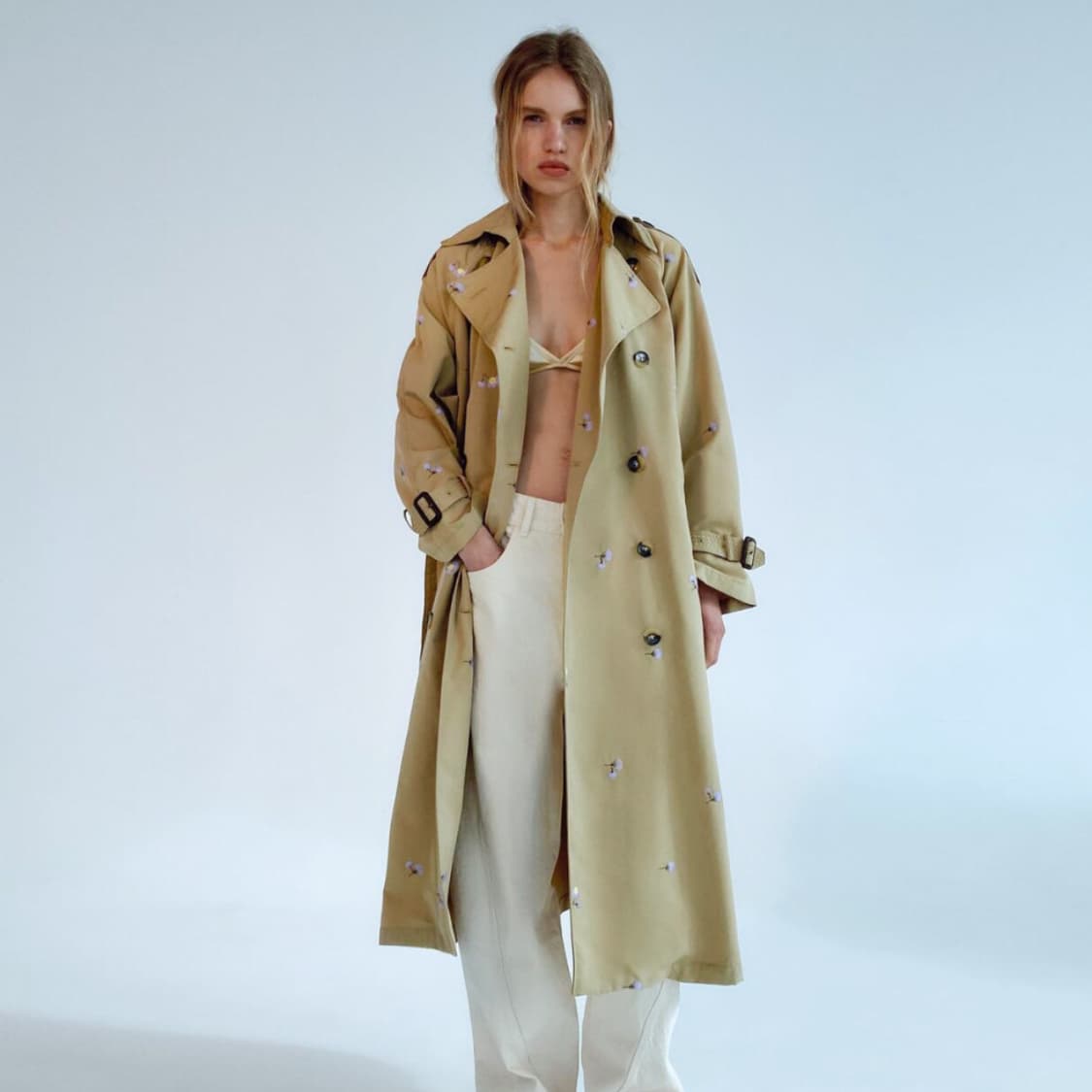 자라(ZARA) 꽃자수 트렌치코트 44-66 상품이미지2