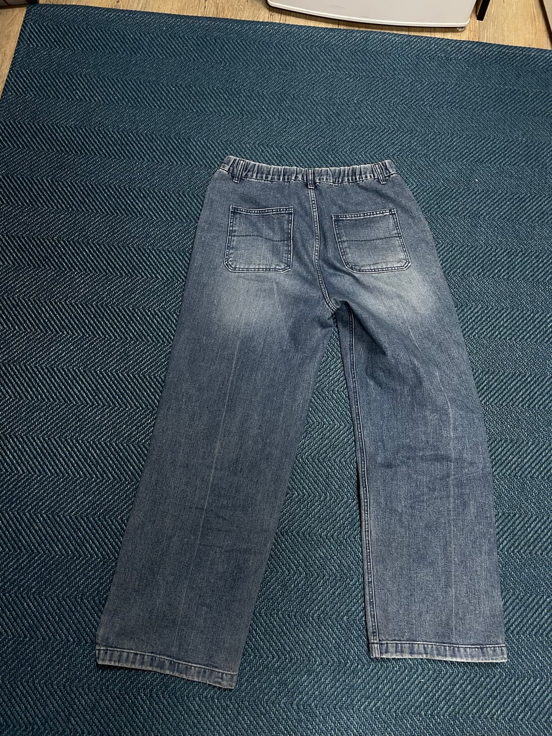 어나더오피스 하프밴딩 데님팬츠 인디고 03사이즈 (34) 상품이미지5