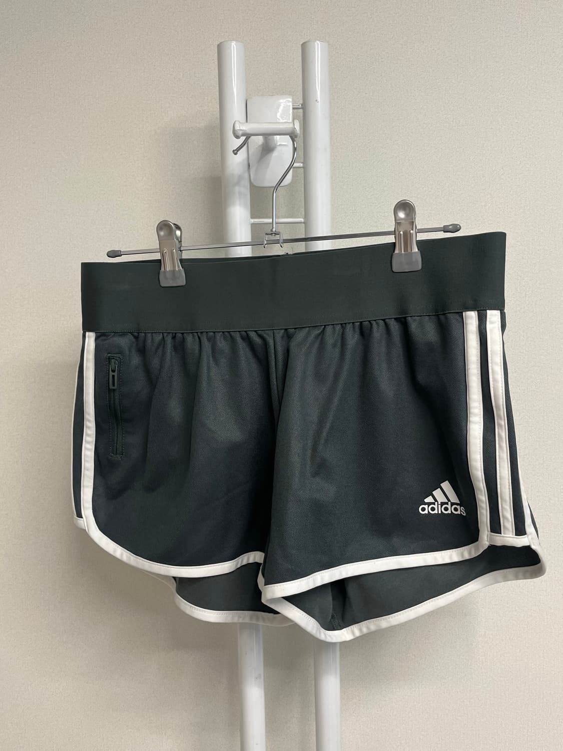 아디다스 쇼트팬츠 상품이미지1