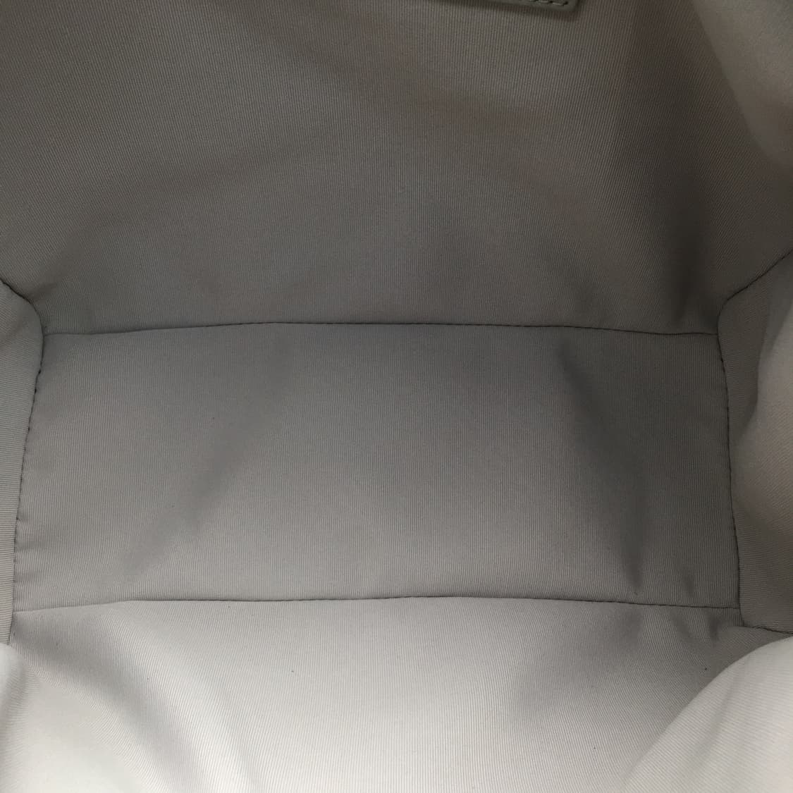 샤넬 25백 스웨이드 미듐 그레이 새상품 상품이미지6