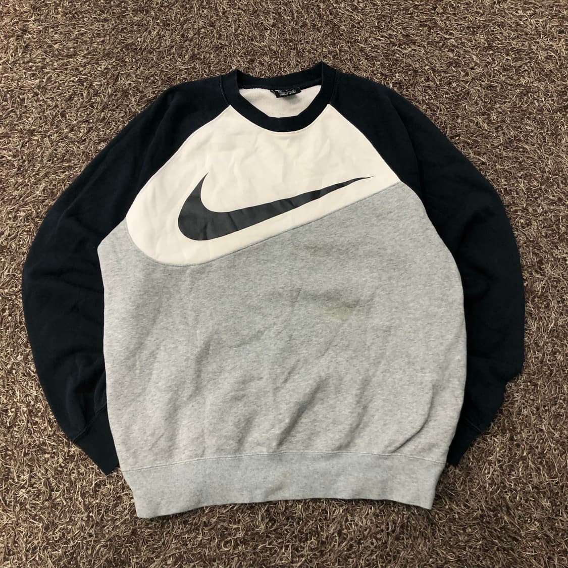 나이키 빅로고 스우시 맨투맨 상품이미지1