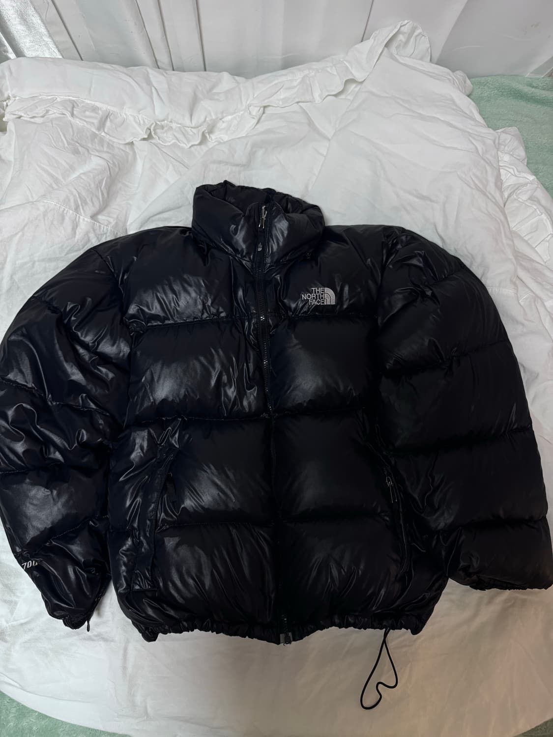 노스페이스 유광 700 눕시 패딩 급처 상품이미지6
