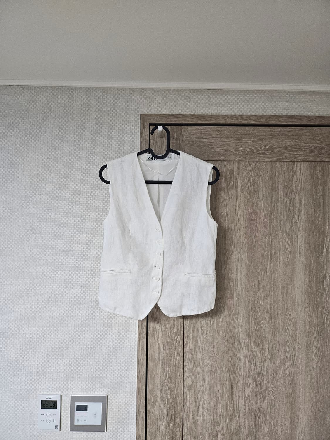 ZARA 화이트 린넨 베스트 상품이미지1