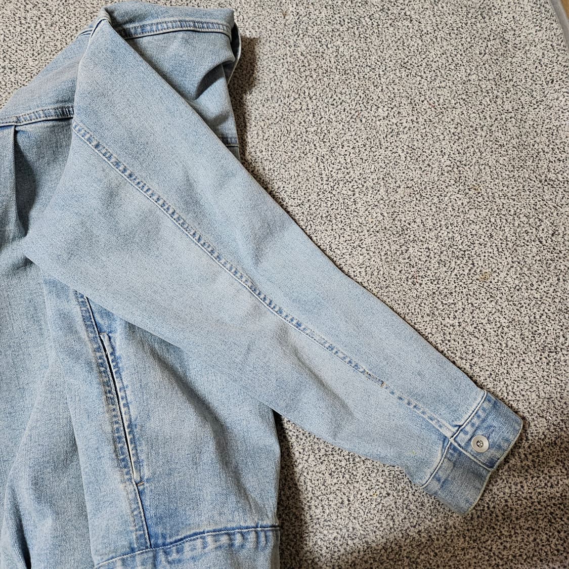 [XL] 유니클로 데님트러커 연청 지쟌 상품이미지5